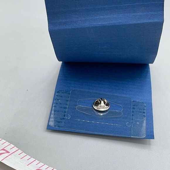 The Vermont Collection Pewter Cookie pin by Ann Clark. - Picture 4 of 6